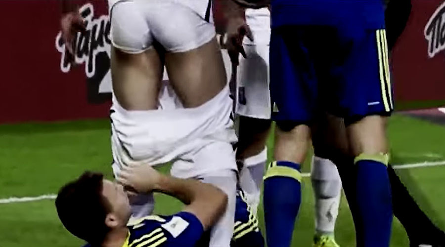 Footballer sent off for pulling down opponent’s shorts (VIDEO)