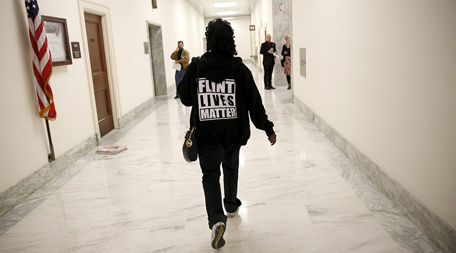 Michigan tries to block court-ordered water bottle delivery to Flint