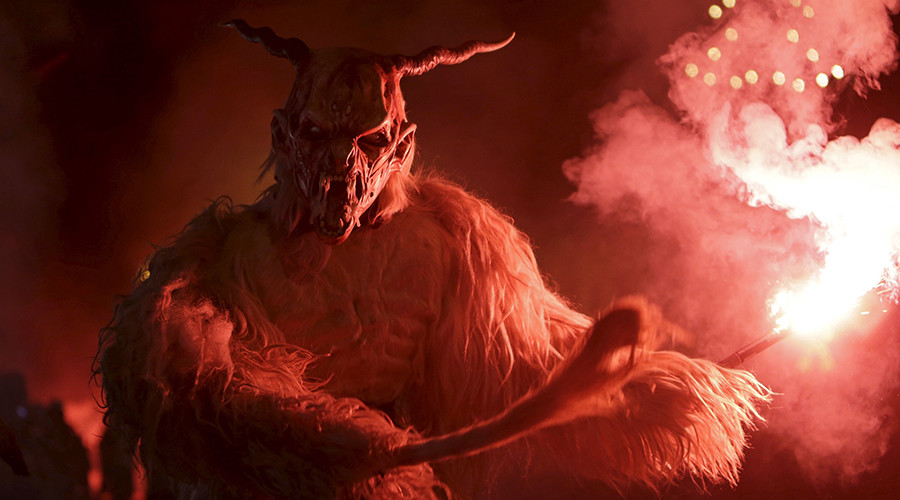 Mexican woman ‘possessed’ by demon while eating cookies (VIDEO, POLL)