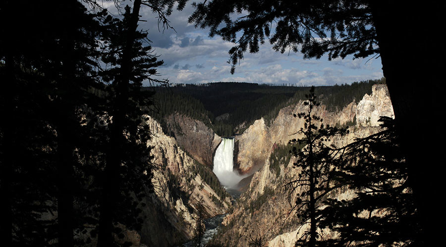 Gold mining banned for 30K acres near Yellowstone National Park