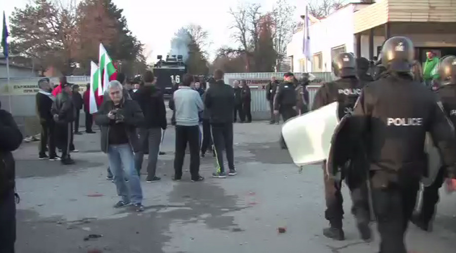 ‘Must we beat you here or what?’ Bulgarian 'refugee-hunter' bullies migrants at Harmanli camp