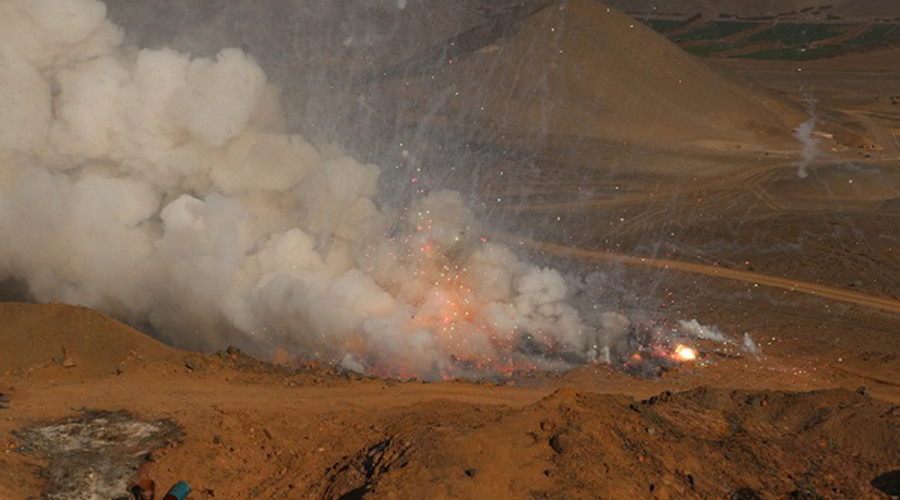 Peruvian authorities destroy massive haul of illegal fireworks in spectacular explosion (VIDEO)