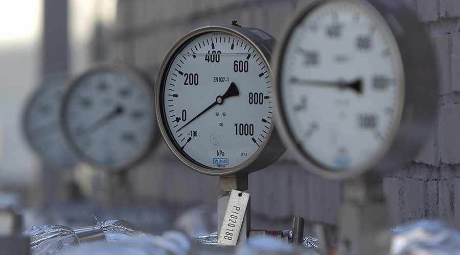 Oil under pressure on growing doubts of production cut deal
