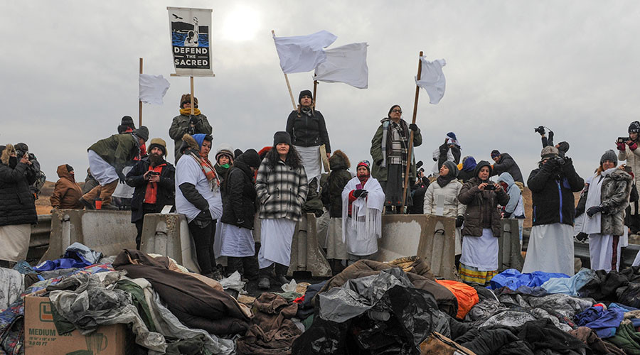 Army Corps won’t ‘forcibly remove’ DAPL protesters, arrests still possible