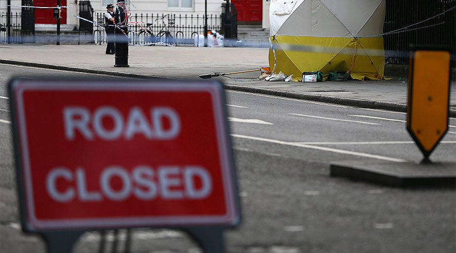 Ax-wielding man shot by police in UK city of Hull
