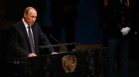 Russian President Vladimir Putin addresses attendees during the 70th session of the United Nations General Assembly at the U.N. Headquarters in New York, September 28, 2015. © Carlo Allegri
