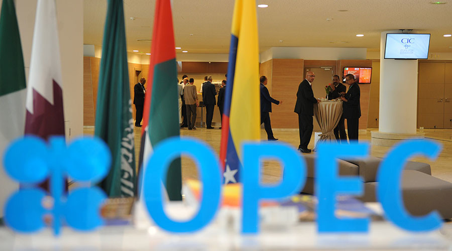 Oil continues rally as Russia joins OPEC production cut