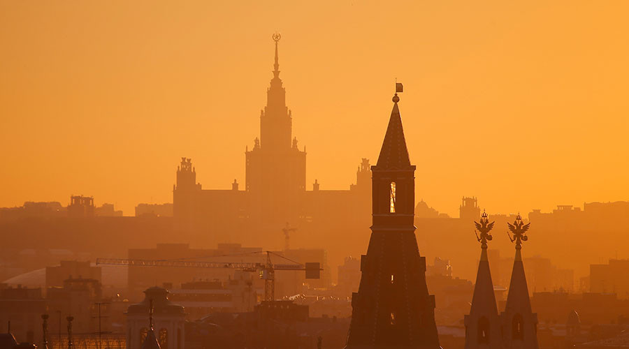 Putin wants Russian budget less dependent on oil