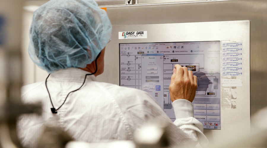 More insured people and higher drug prices drive up US healthcare spending
