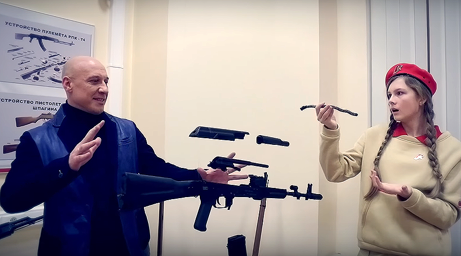 Russian military cadets' epic #MannequinChallenge to the sound of Tchaikovsky (VIDEO)
