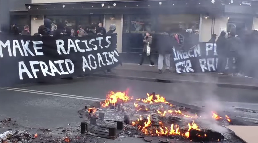 Clashes erupt as PEGIDA, pro-immigration supporters hold rival rallies in Denmark (VIDEO)