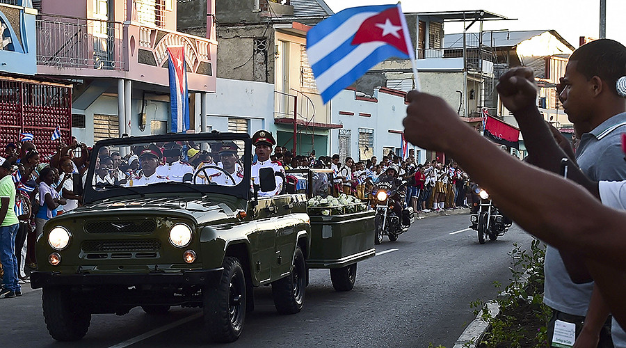 ‘Viva Fidel!’ Castro’s ashes interred in Cuban city of Santiago (PHOTOS)