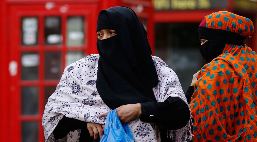 Muslim women in public roles shouldn’t be veiled, says integration expert in ‘divisive’ report