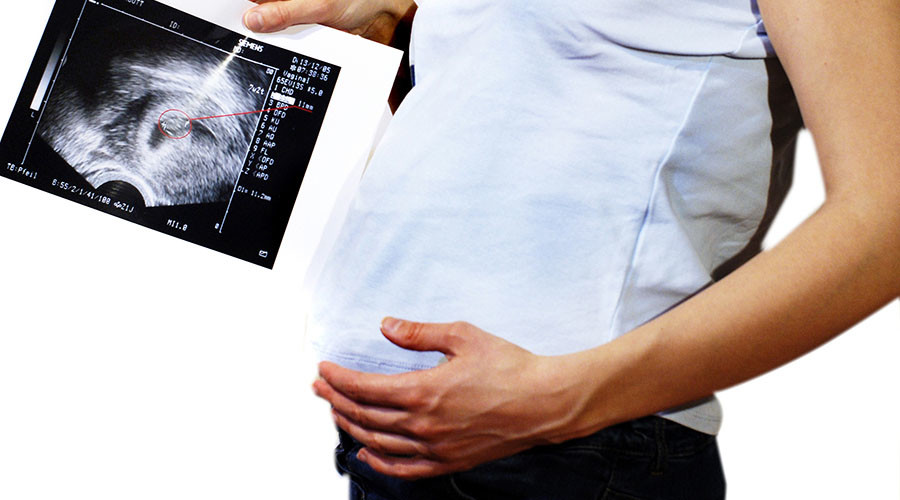Woman gives birth to her own grandson for cancer-surviving daughter