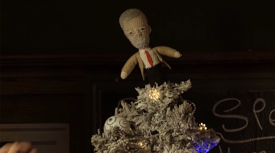 'Corbyn For PM' single goes for top spot at Christmas (VIDEO)
