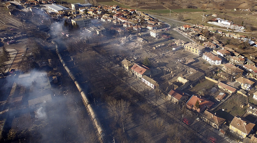 7 killed, full evacuation in Bulgarian village as cargo train derails & explodes