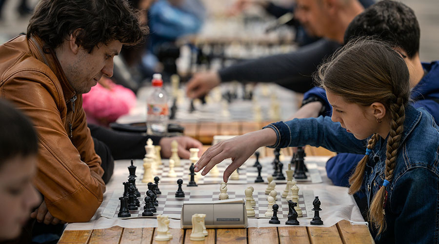 World chess president pushes initiative to make game part of Russian school program
