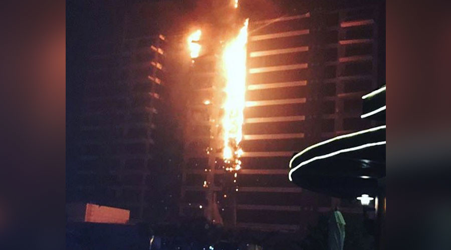 Huge fire engulfs residential building in Dubai’s Palm Jumeriah (PHOTOS, VIDEOS)