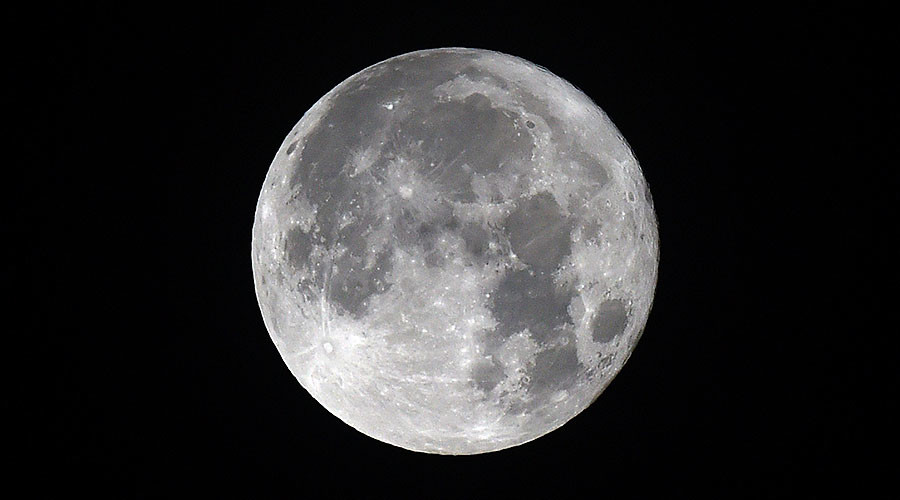 Final supermoon of 2016 leaves stargazers awe-struck (PHOTOS)