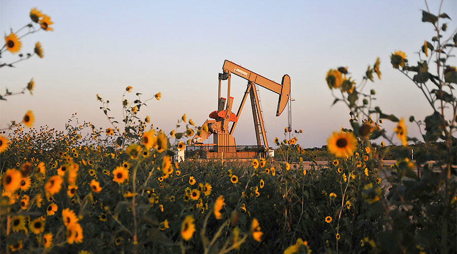 IEA expects global oil surplus will disappear