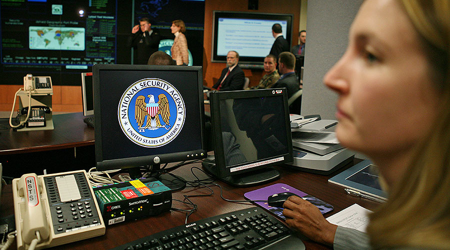 DNC docs were leaked, not hacked, intelligence veterans say