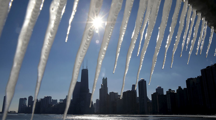 Chilly Chi-Town: Chicagoans bemoan cold weather, calling it Chiberia