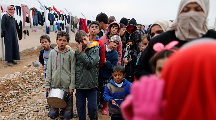 ‘Hard to get inside Mosul, over 1mn people still trapped amid op’ – Oxfam representative to RT