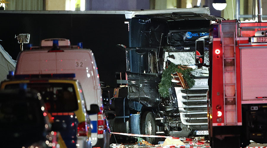 ‘Terror has no borders’: Eyewitnesses of Berlin market carnage relay horrifying details to RT