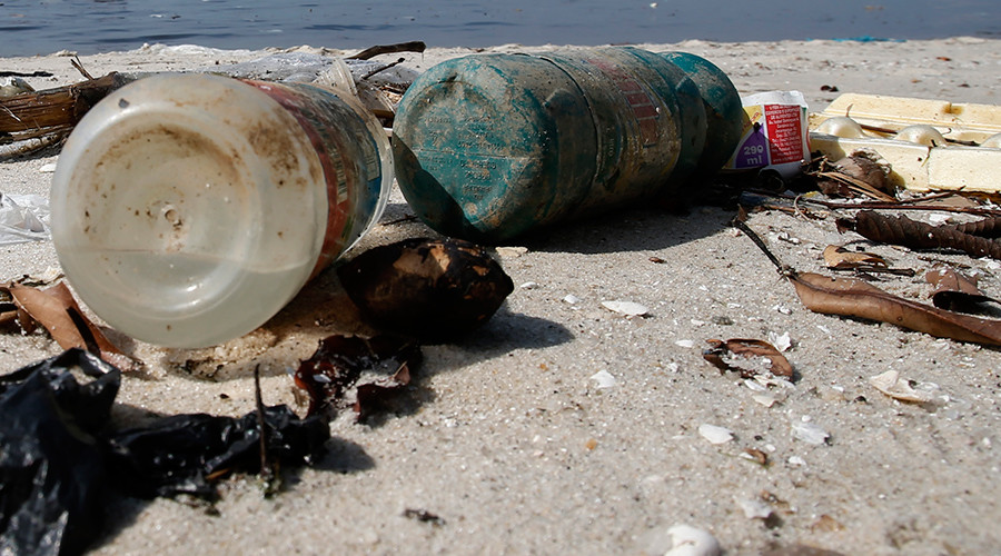 10,000 metric tons of plastic debris enter Great Lakes every year – study