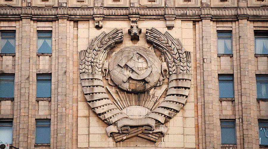 Russians still regret USSR collapse, but believe restoration unrealistic