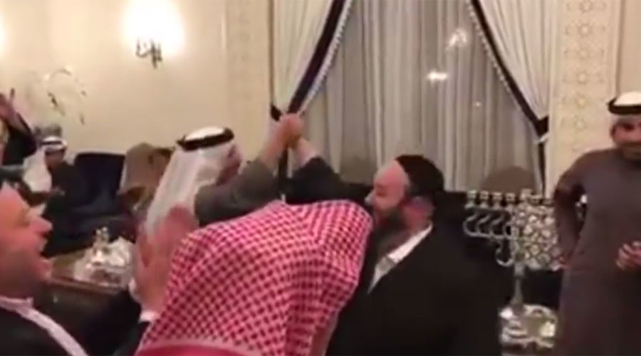 Jews & Muslims dance together at Hanukkah party in Bahrain (VIDEO)