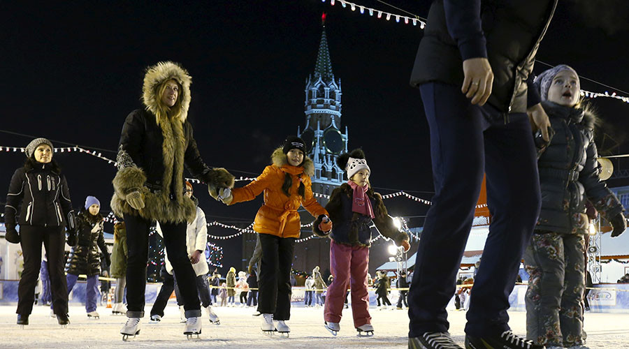 Ruble hits 17-mth high to Russians' delight & Kremlin's chagrin