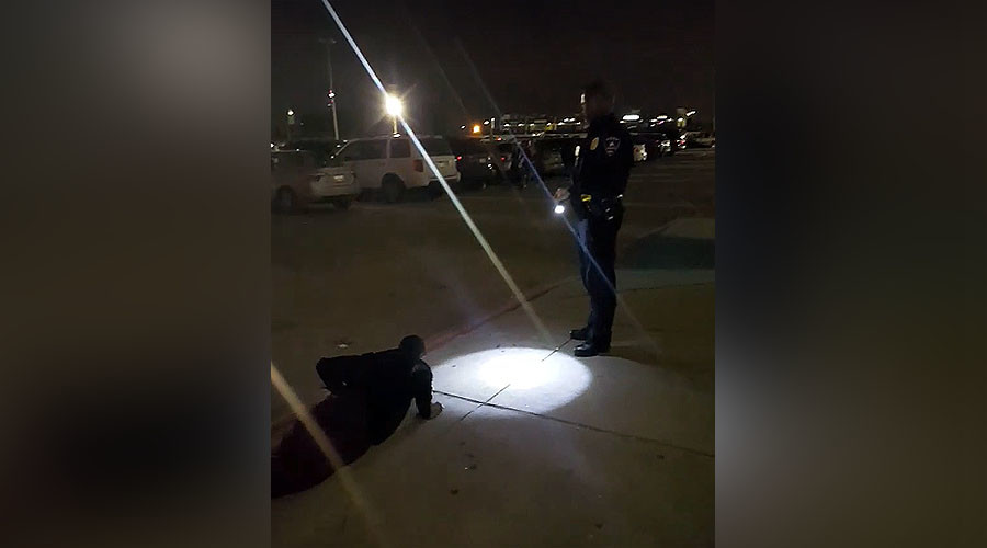 Texas cop lets weed-smoking teen choose between pushups or jail (VIDEO)