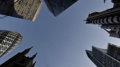 St. Andrew Undershaft church surrounded by business skyscrapers © Toby Melville 
