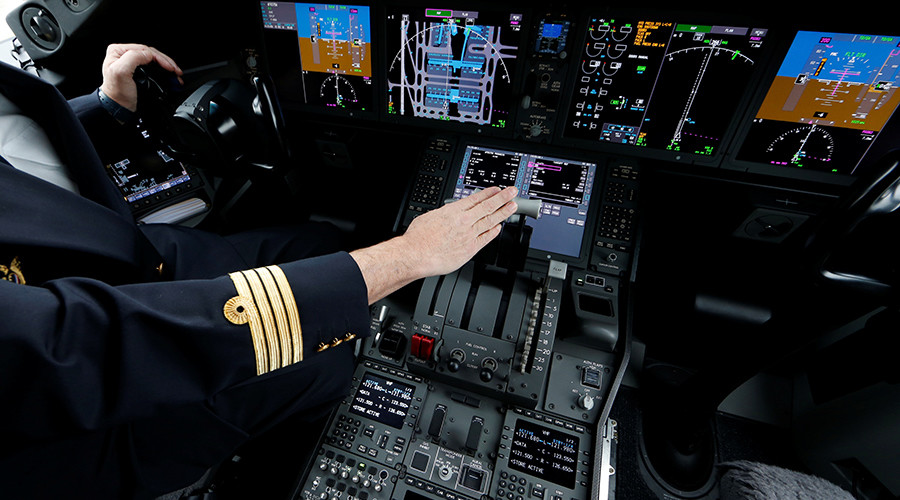 Slovakian pilot arrested after passing out drunk in cockpit