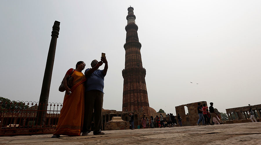 ‘Killfie’: Indian student dies after being hit by train while taking selfie