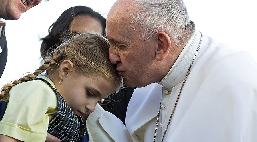 Pope Francis proclaims ‘zero tolerance’ to child molesters