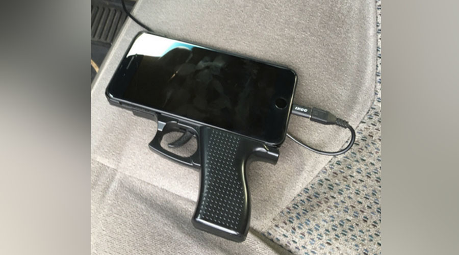 Cellphone cover shaped like gun causes police standoff in California