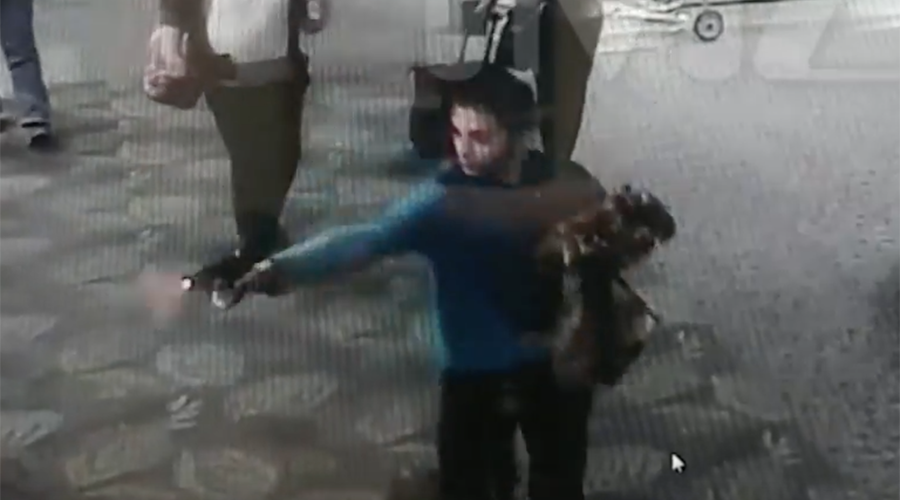 Moment Fort Lauderdale attacker opens fire caught on camera (VIDEO)