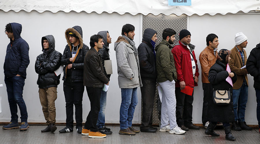 Berlin mulls ‘no deportation’ decree for rejected asylum seekers attacked by far-right