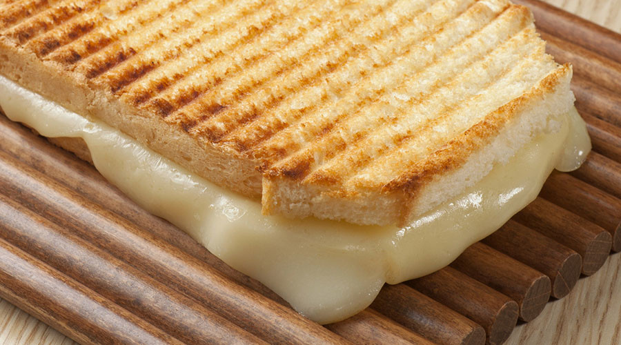 Hangry? Grilled cheese sandwich dispute ends in 3hr police standoff