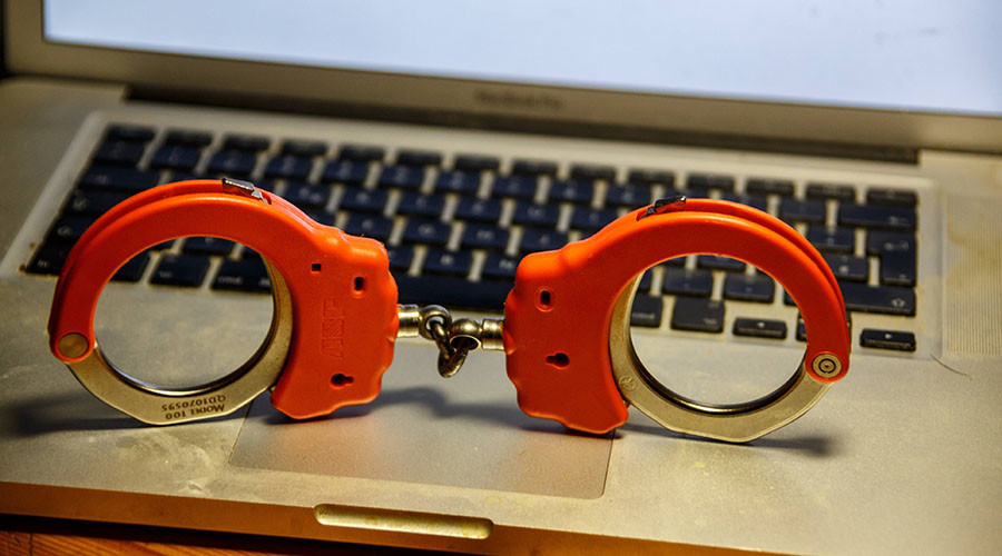 Hunt for ‘Russian hackers’? Spain detains vacationing programmer 'at FBI’s request'