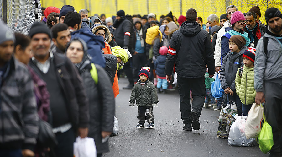2k+ failed asylum seekers in Vienna still get social benefits as they cannot be deported - report