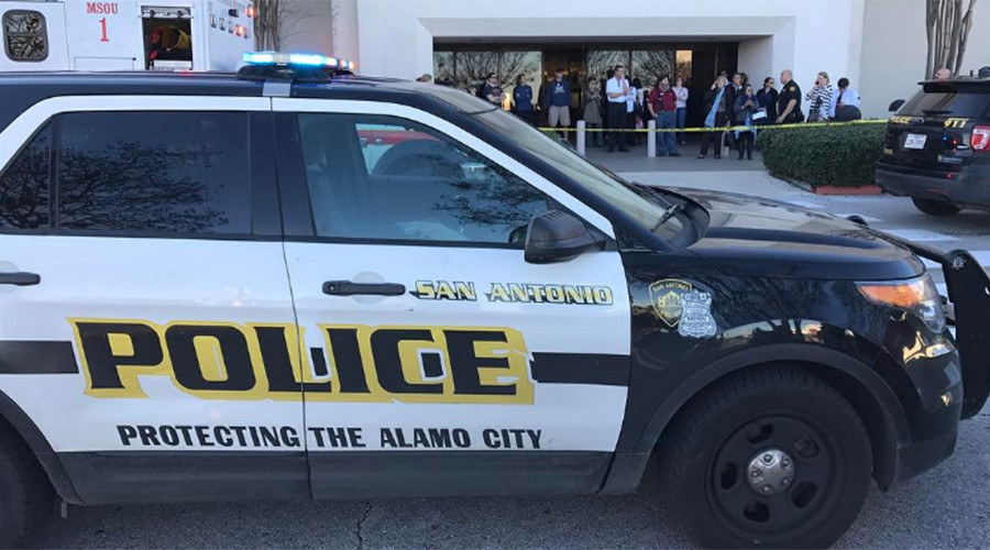 One dead, several injured in US shopping mall shooting – police
