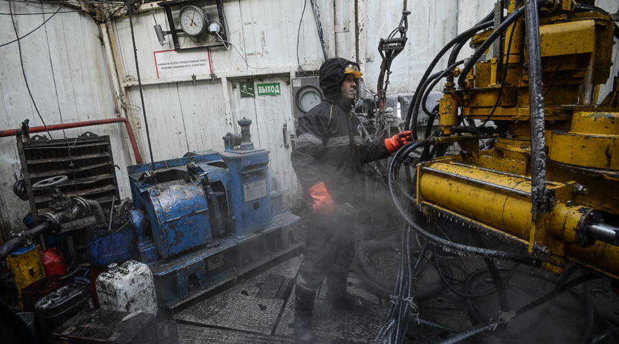 Unlike the Saudis, Russia can't simply shut off oil taps