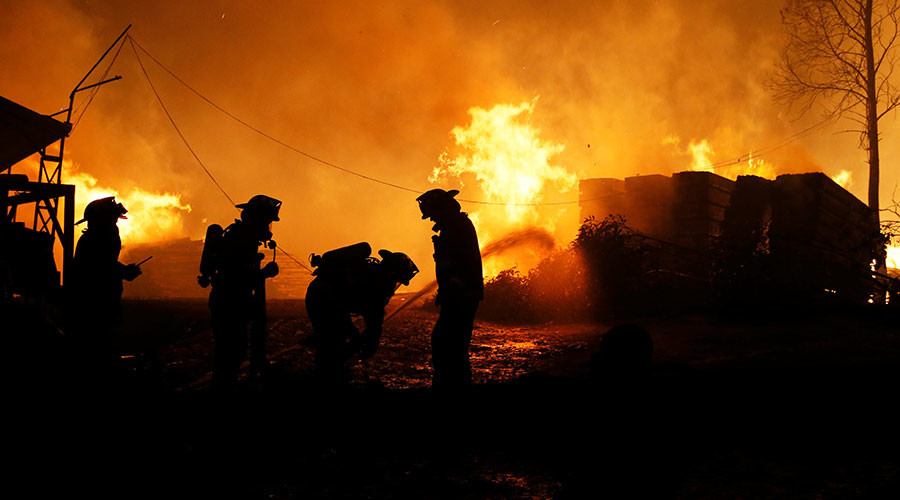 11 dead as wildfires engulf Chilean countryside, foul play suspected (VIDEO)