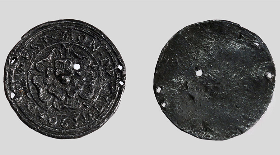 16th-century English Tudor rose pendant unearthed near Moscow Kremlin