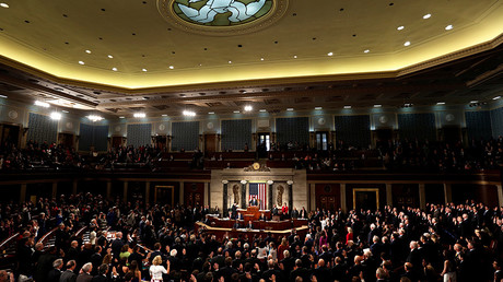 Members of the House of Representatives are sworn in on the first day of the 115th Congress at the US Capitol in Washington, DC, January 3, 2017 © Jonathan Ernst