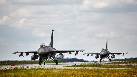 F-16 Fighting Falcons during exercies at the Air Force base in Lask, Poland © Agencja Gazeta