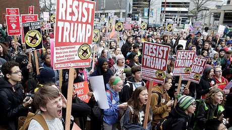 Students hold a walk-out and rally in protest to U.S. President Donald Trump's inauguration in Seattle, Washington, U.S. January 20, 2017. © Jason Redmond